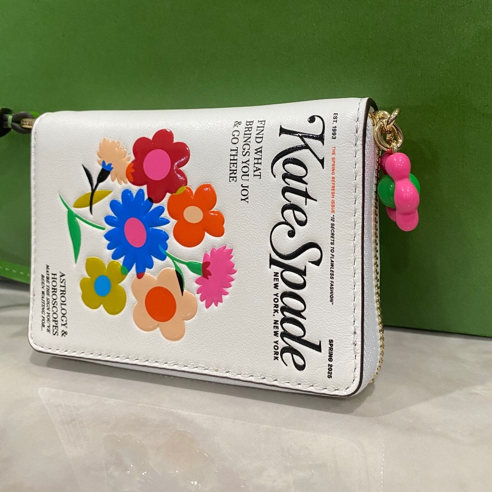 Kate spade magazine wristlet wallet - Picture 4 of 9